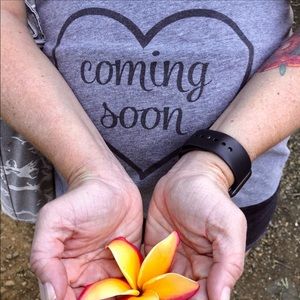 8 Maternity shirt lot